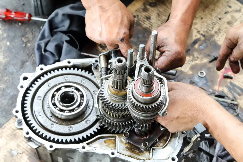 mecanica auto sector 6, reparatie cutie viteze manuala, reparatie ambreiaj, inlocuire ambreiaj, reparatie volanta, inlocuire volanta, reparatie sistem transmisie, inlocuire cardan, ax cardanic, cutie viteze manuala, cutie viteze defecta, reparatie cutie manuala, inlocuire diferential, inlocuire planetara, planetara rupta, inlocuire planetare, reparatie planetara, cap planetara, inlocuire cap planetara, cardan rupt, reconditionare cardan, reconditionare cutie viteze, evacuari custom, reparatii toba esapament, sudura tobe, reparatii tobe esapament, service auto sector 6, tobe esapament universale, sudura toba esapament, toba esapament, racord flexibil esapament, sudura tobe esapament, esapamente auto, racord flexibil auto, sudura racord flexibil, inlocuire racord flexibil esapament, toba finala